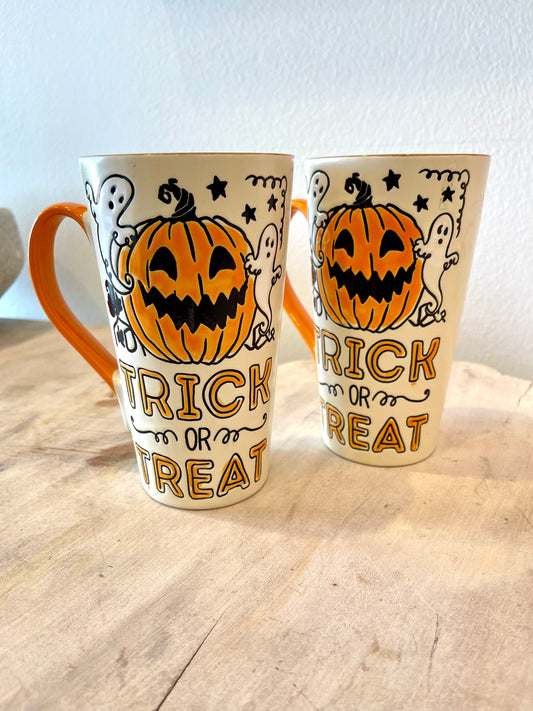 TRICK OR TREAT MUG