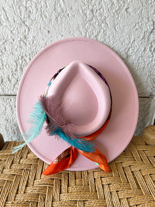 PINK BEE WESTERN HAT