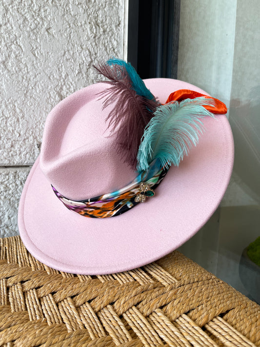 PINK BEE WESTERN HAT