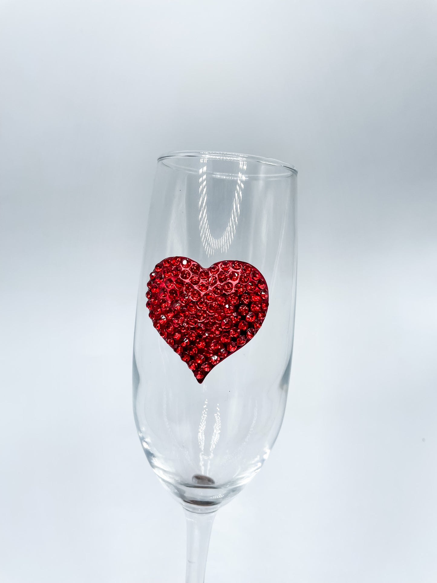 RED HEART JEWELED CHAMPAGNE FLUTE