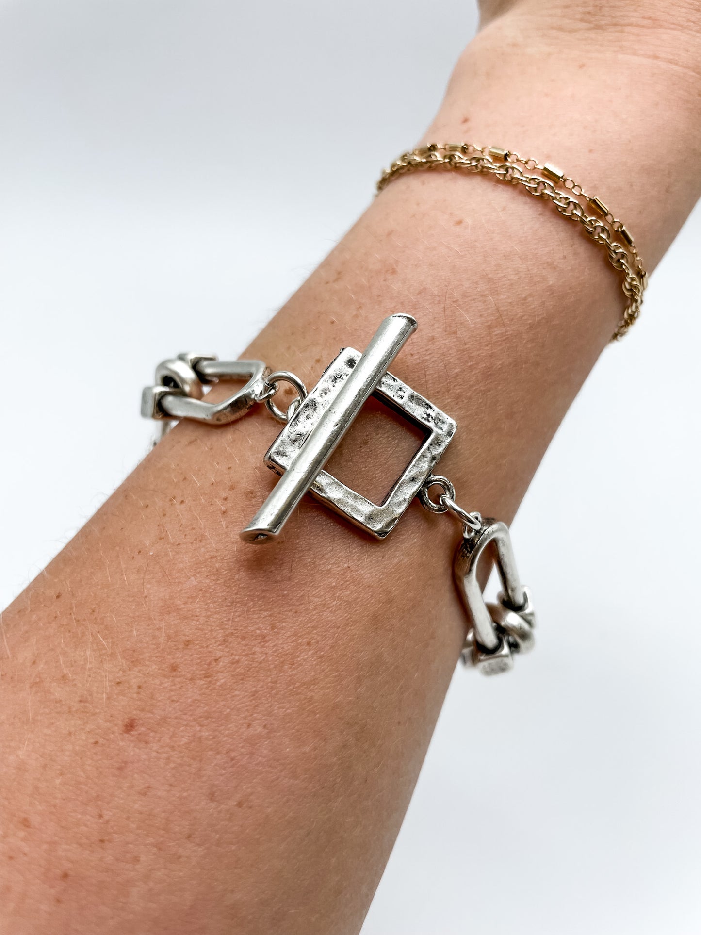 EVELYN BRACELET