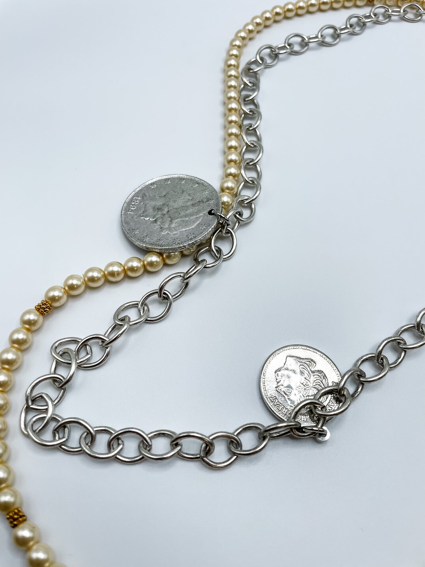 MANUT NECKLACE