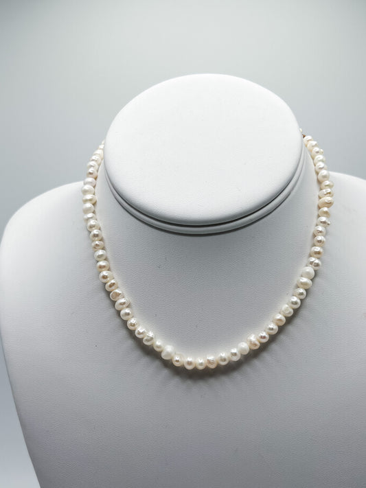 JUJU NECKLACE