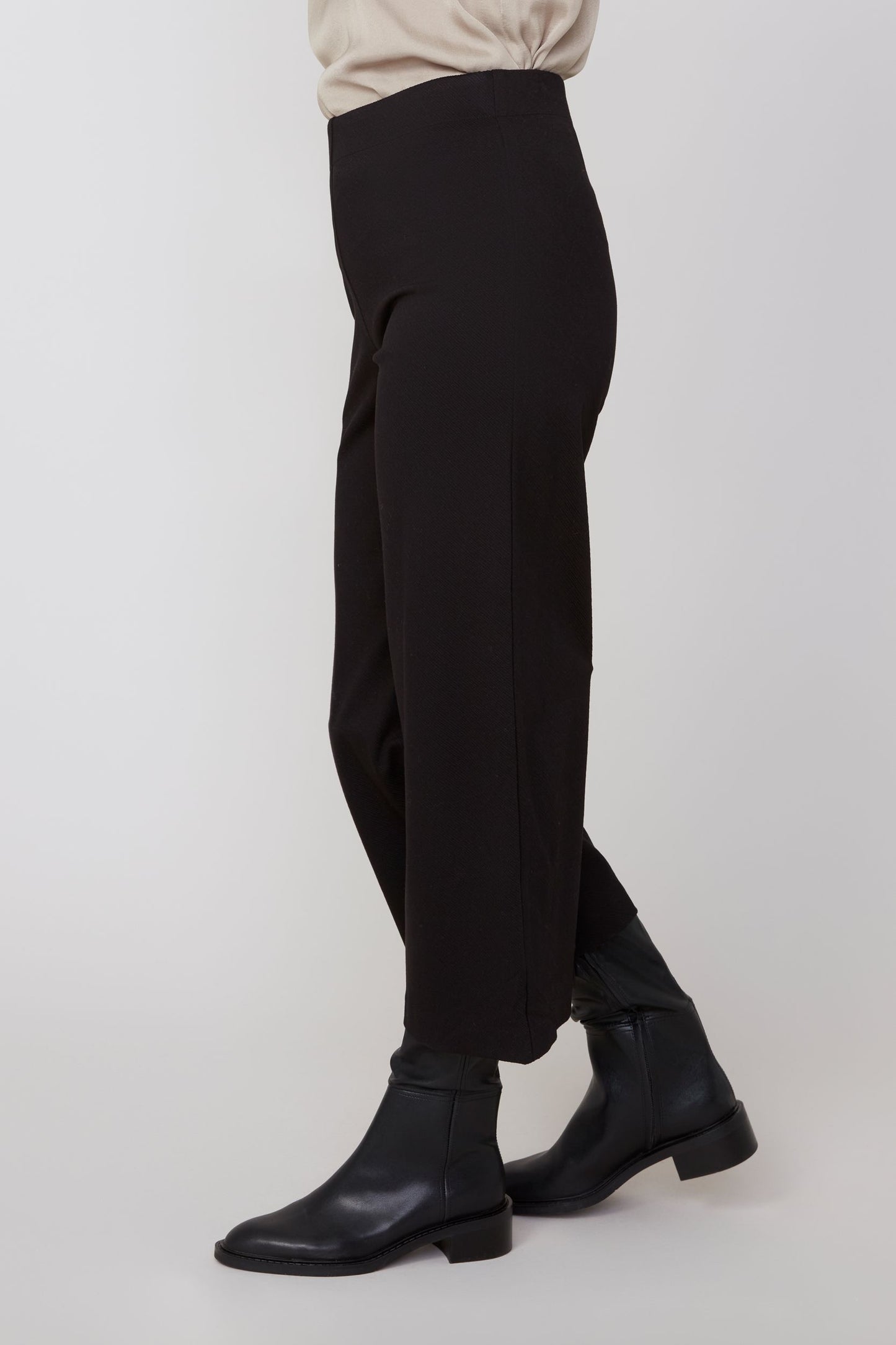 ELLIE KNIT PANT
