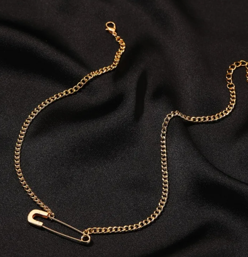 TAYA NECKLACE