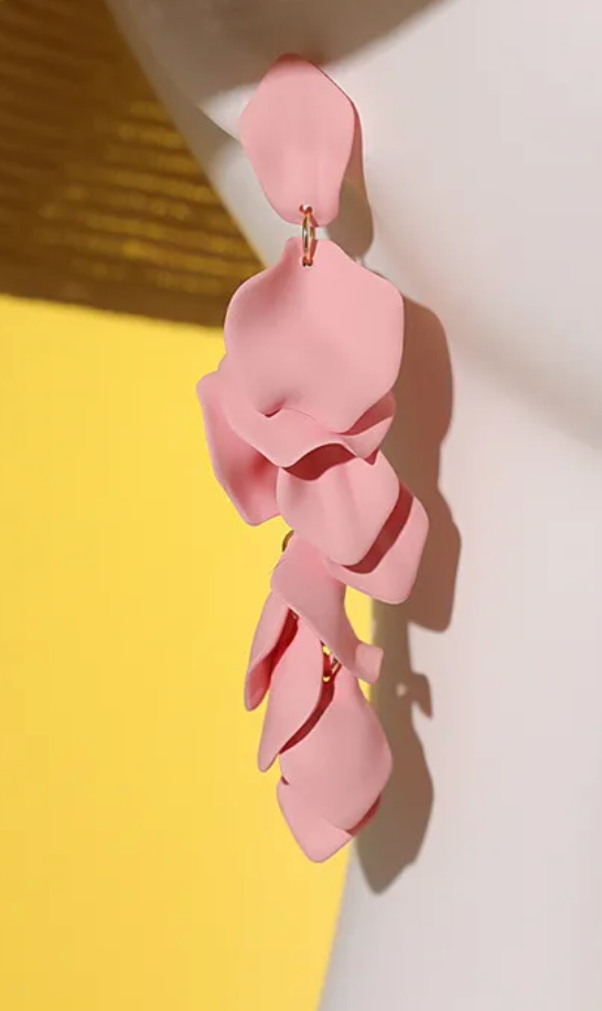 PERTESSA EARRING