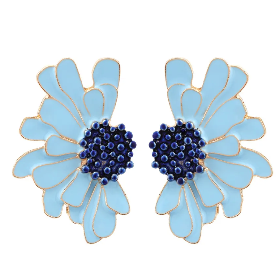 NERA EARRING