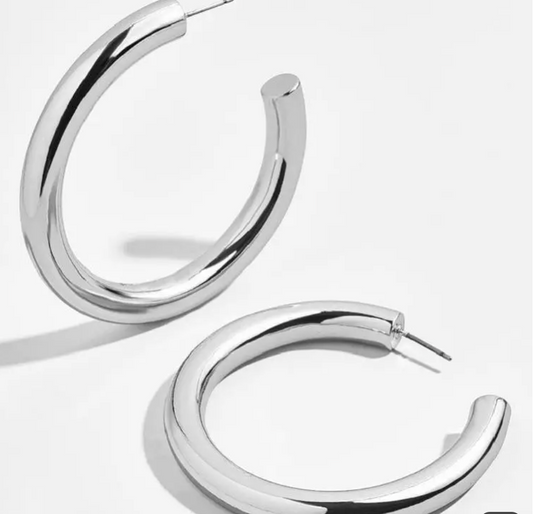 NUCCIA EARRING