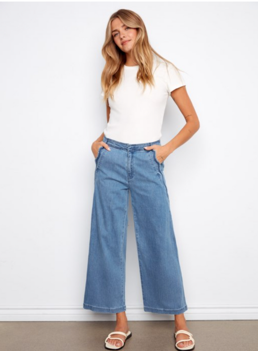 AISHA PANT