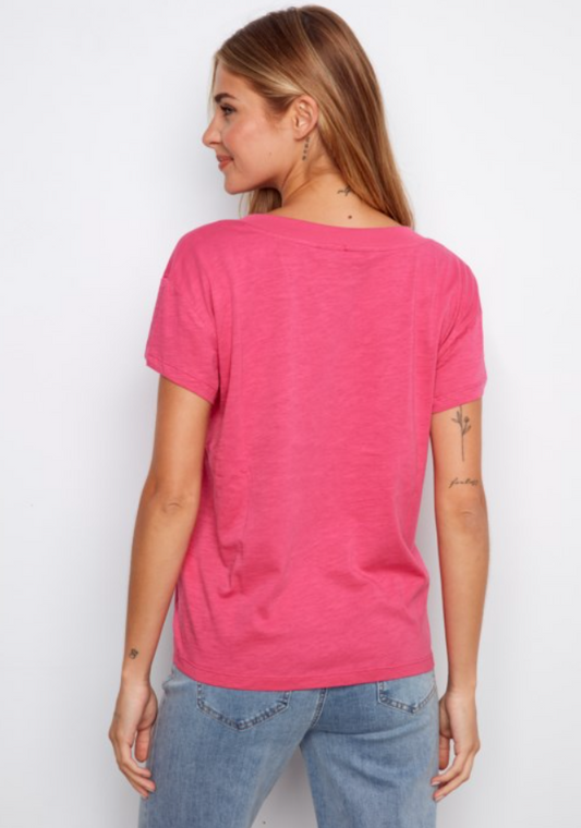 EVERLEE FUCHSIA TEE