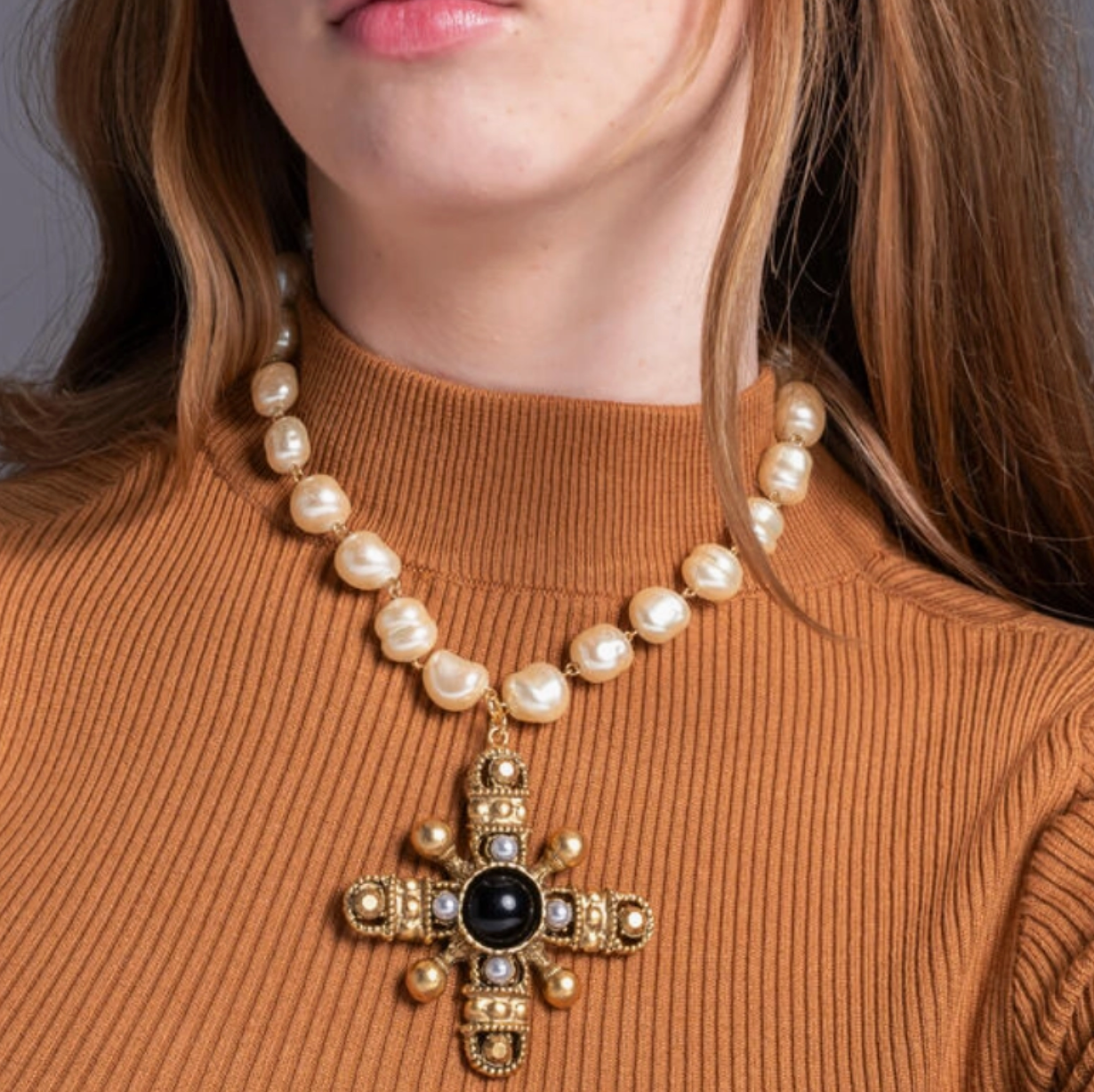 CLARICE NECKLACE