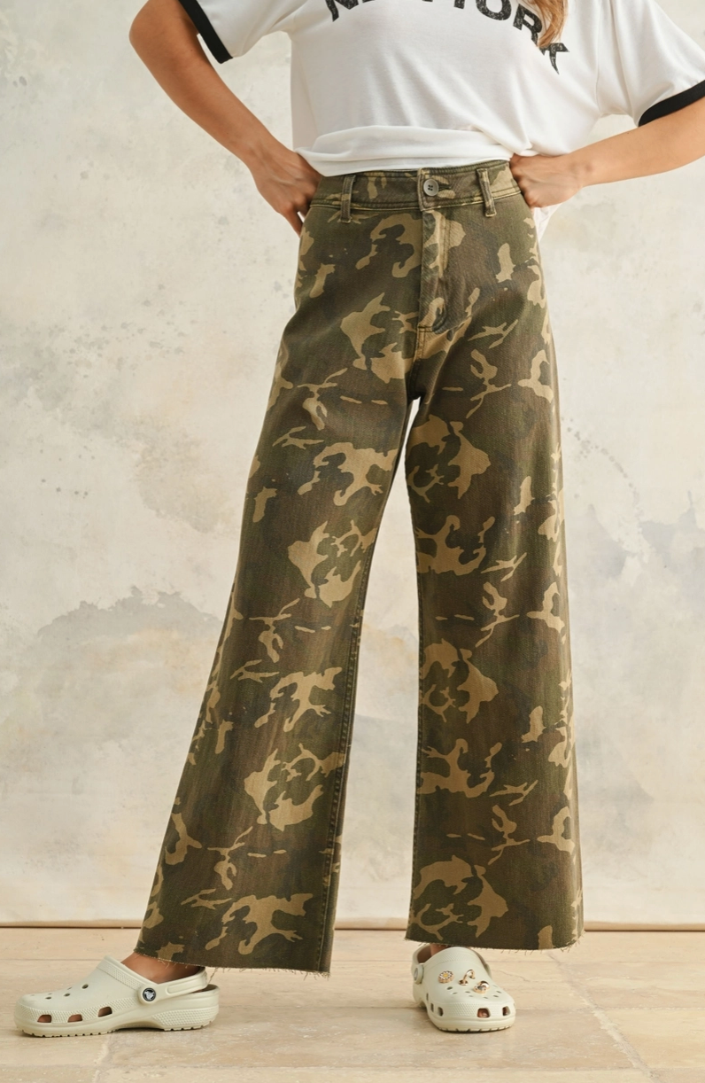 RESHAYE CAMO JEANS