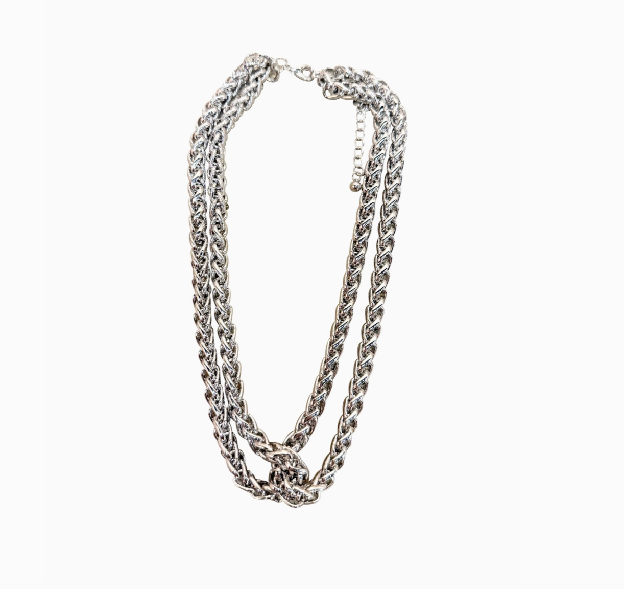 GENEVIVE SILVER NECKLACE