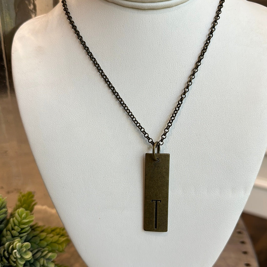 HEDDA NECKLACE