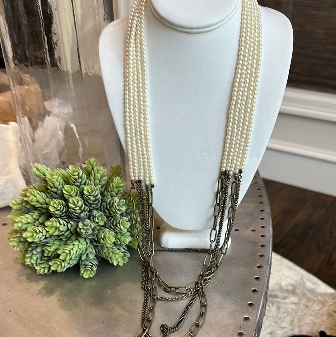 BATILDE NECKLACE
