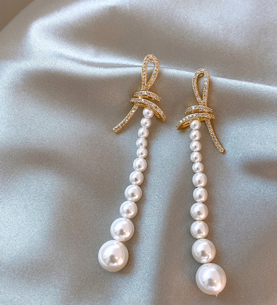 SCARLETT EARRING