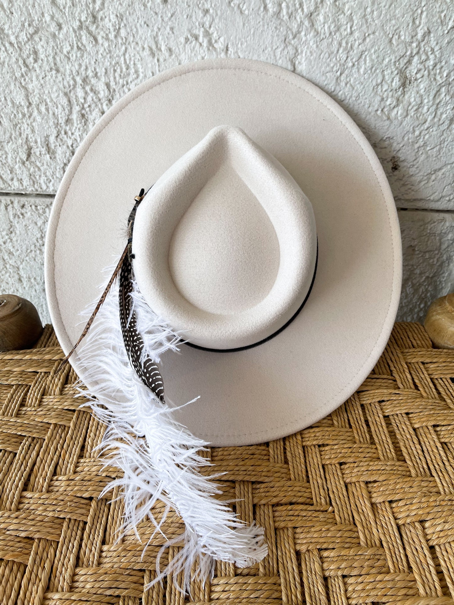 VINTAGE CHARM WESTERN HAT