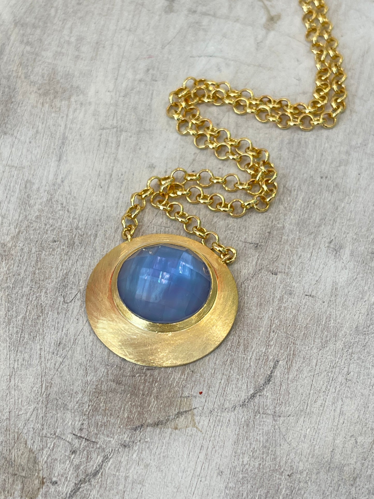 NAYA NECKLACE