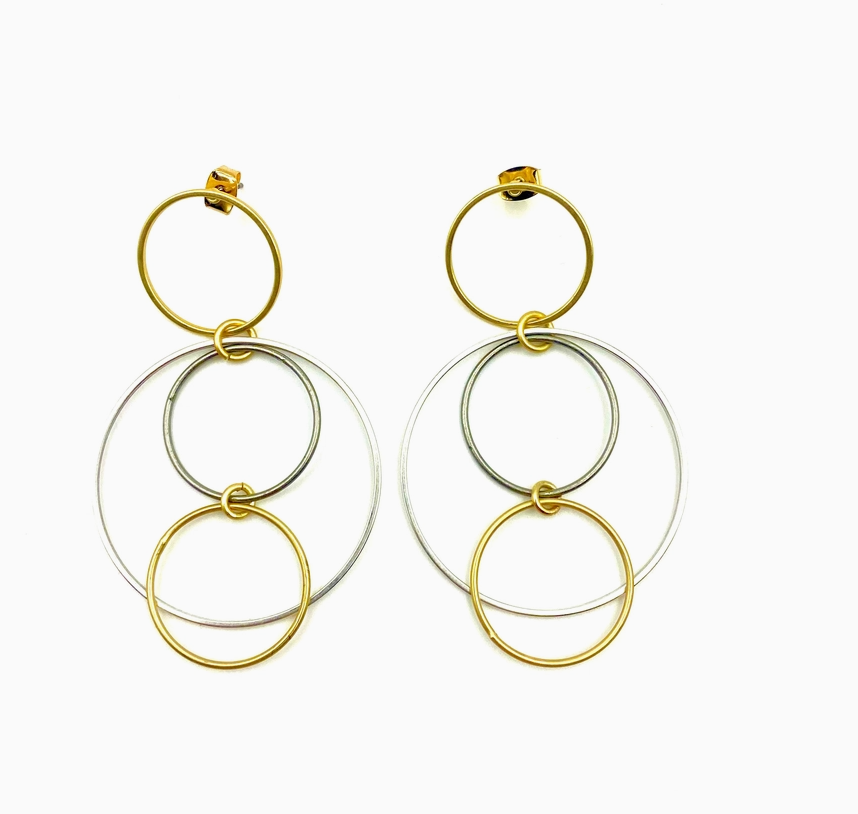 TWIGGY EARRING