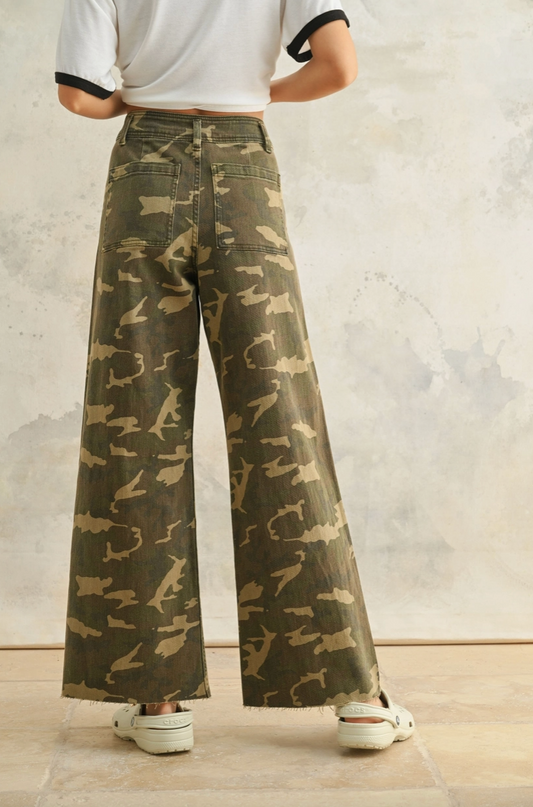 RESHAYE CAMO JEANS