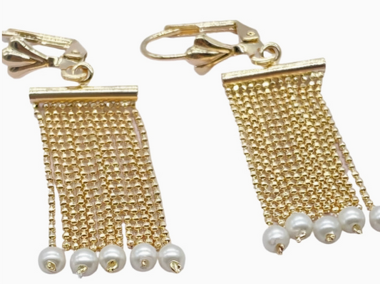 PEARL DANGLE EARRINGS