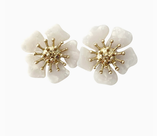 TORUNN WHITE EARRINGS
